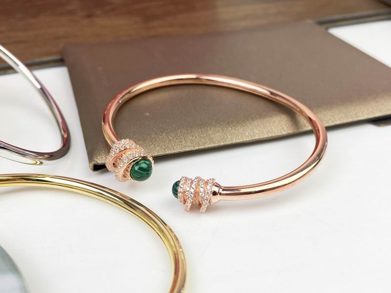 Piaget bracelet 05lyx19 (6)