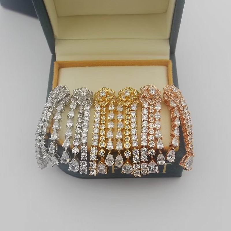 Piaget earring 04lyx12 (13)