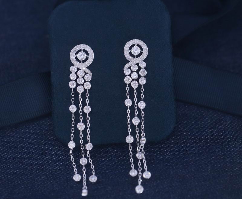 Piaget earring 05lyx17 (3)