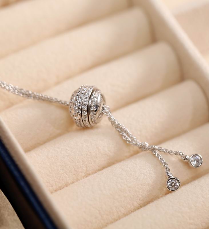 Piaget necklace 04lyx9 (9)