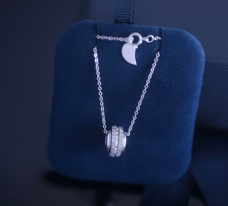 Piaget necklace 05lyx21 (1)