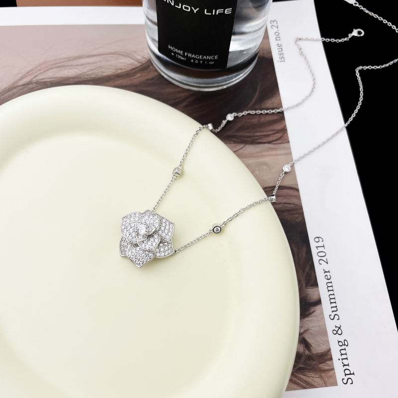 Piaget necklace 05lyx23 (1)