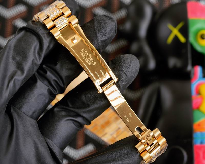 Rolex 40mm 18-Day Date  (10)