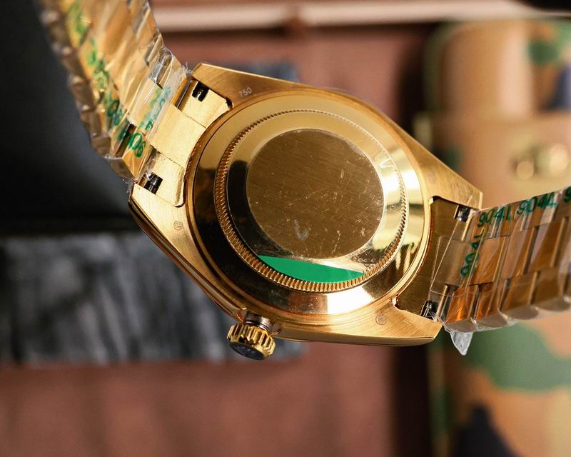 Rolex 40mm 19-Day Date (8)