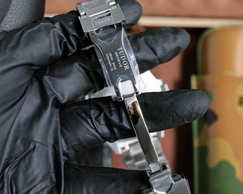 Tudor 42mm 24 (4)