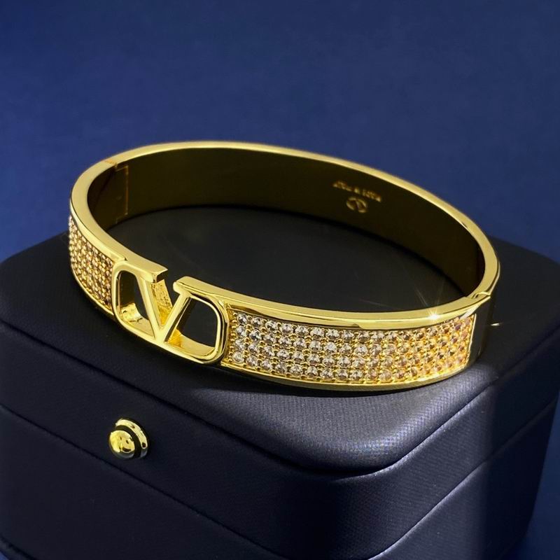 Valentino bracelet 05lyx39 (2)
