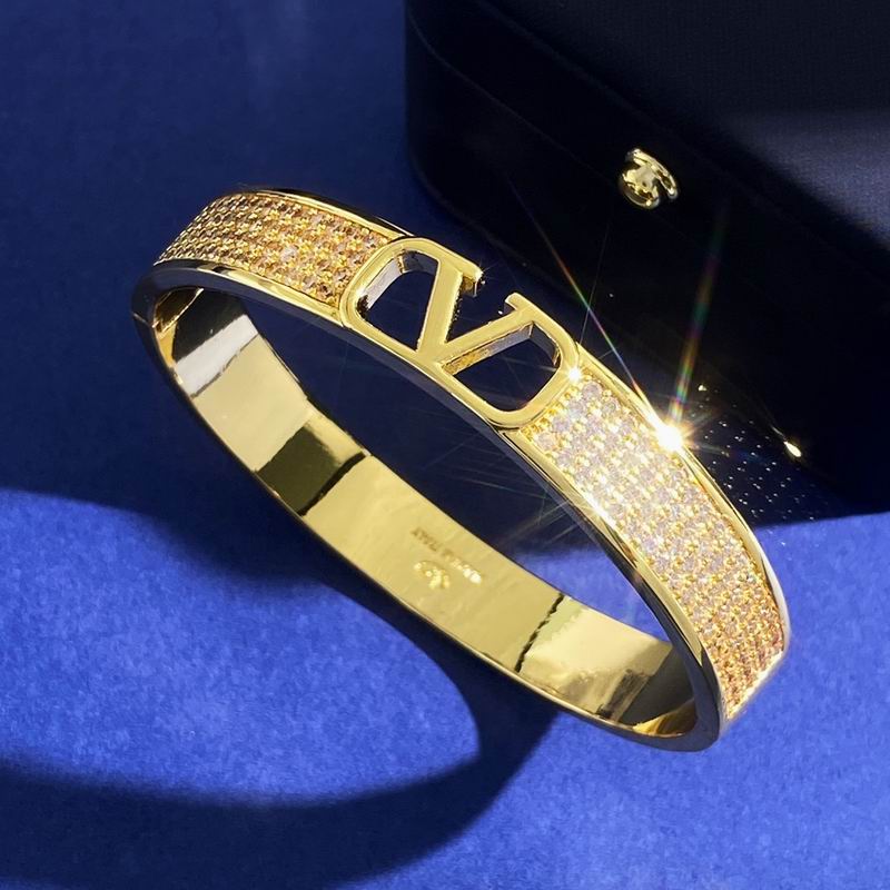Valentino bracelet 05lyx39 (3)