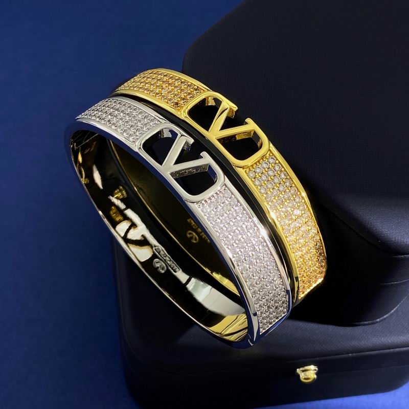 Valentino bracelet 05lyx39 (7)