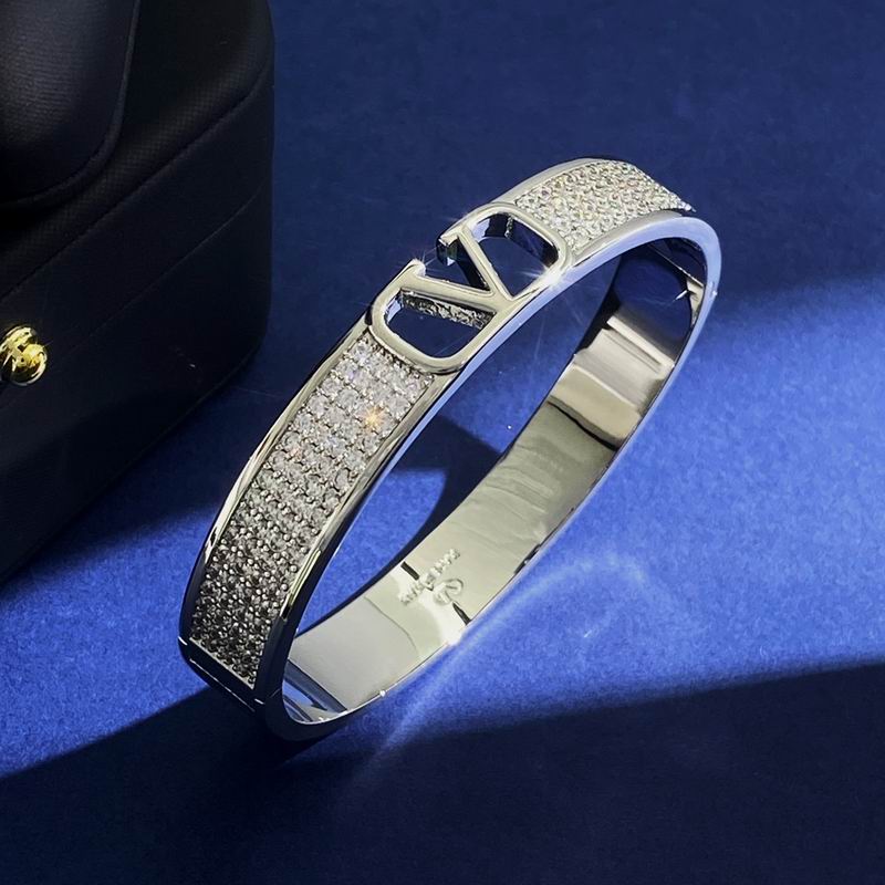 Valentino bracelet 05lyx39 (8)