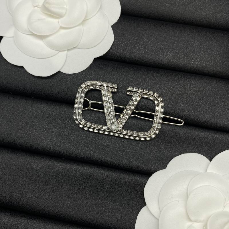 Valentino brooch 03lyx8 (2)