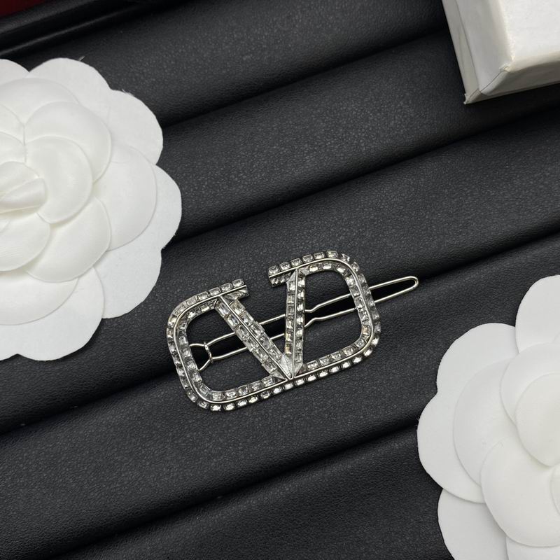 Valentino brooch 03lyx8 (3)