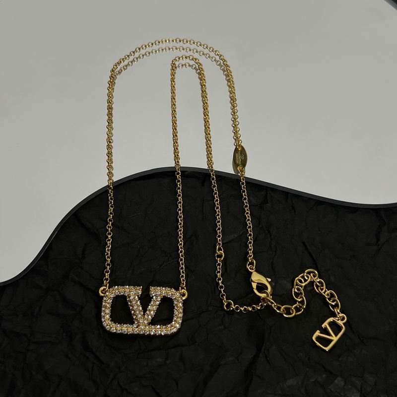 Valentino necklace 05lyx13 (5)