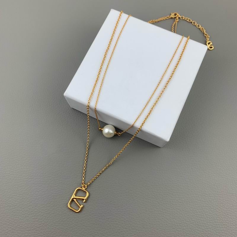 Valentino necklace 05lyx18 (3)