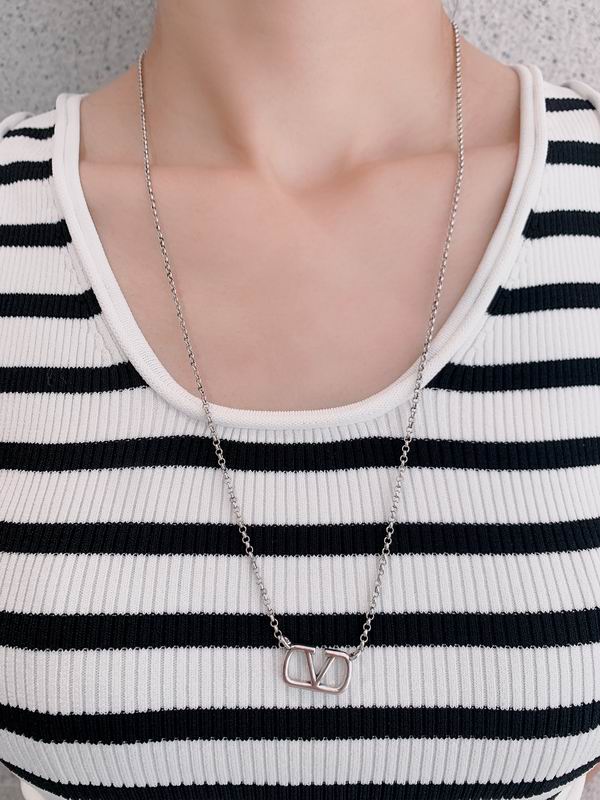 Valentino necklace 05lyx20 (3)
