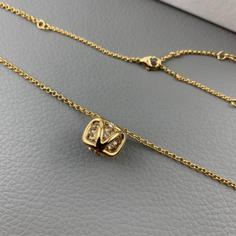 Valentino necklace 05lyx22 (5)