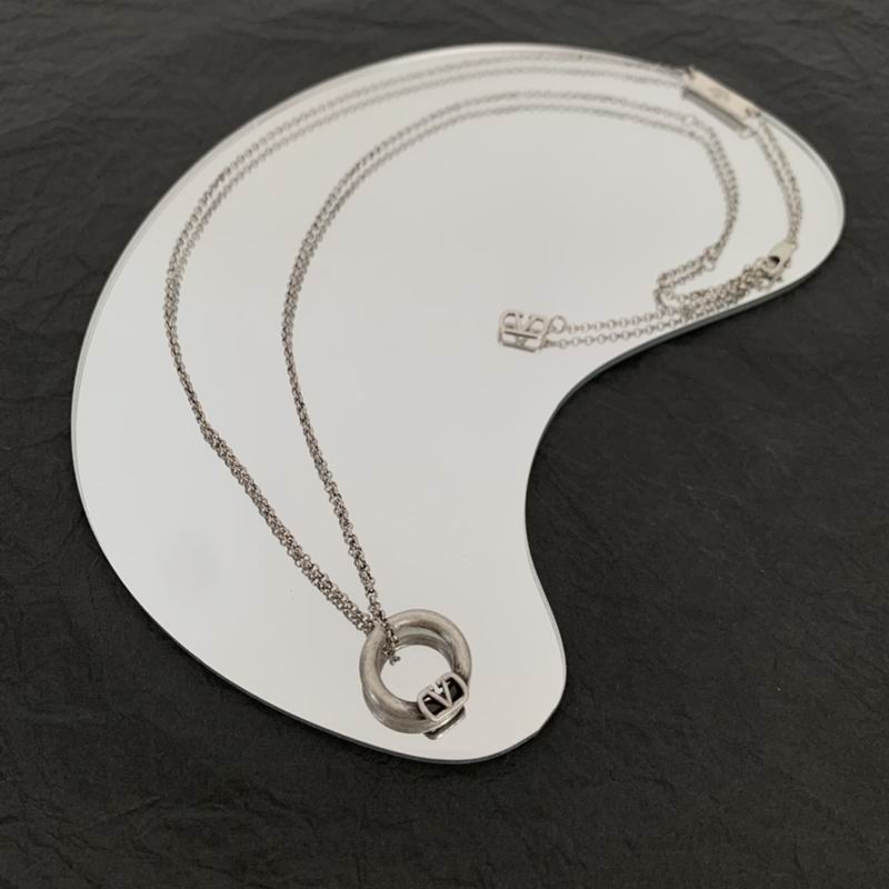 Valentino necklace 05lyx23 (3)