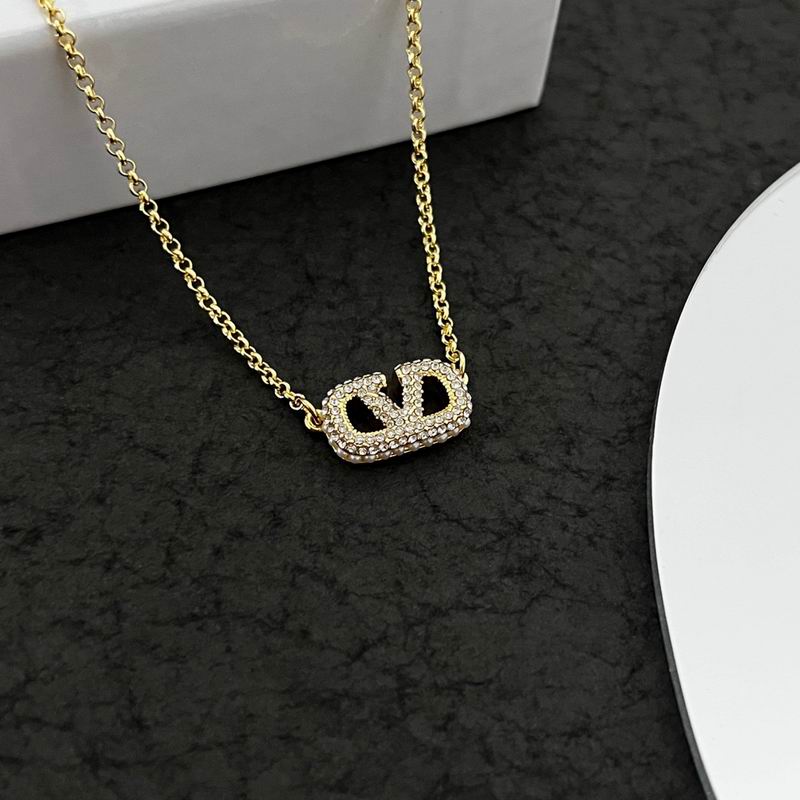 Valentino necklace 05lyx24 (2)