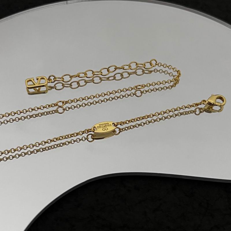 Valentino necklace 05lyx24 (6)