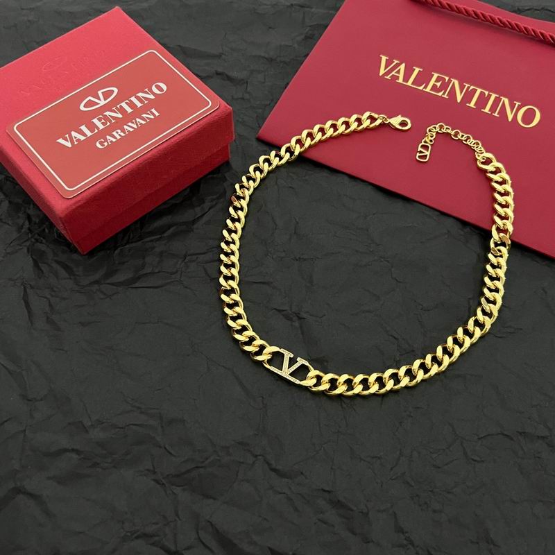 Valentino necklace 05lyx28 (1)