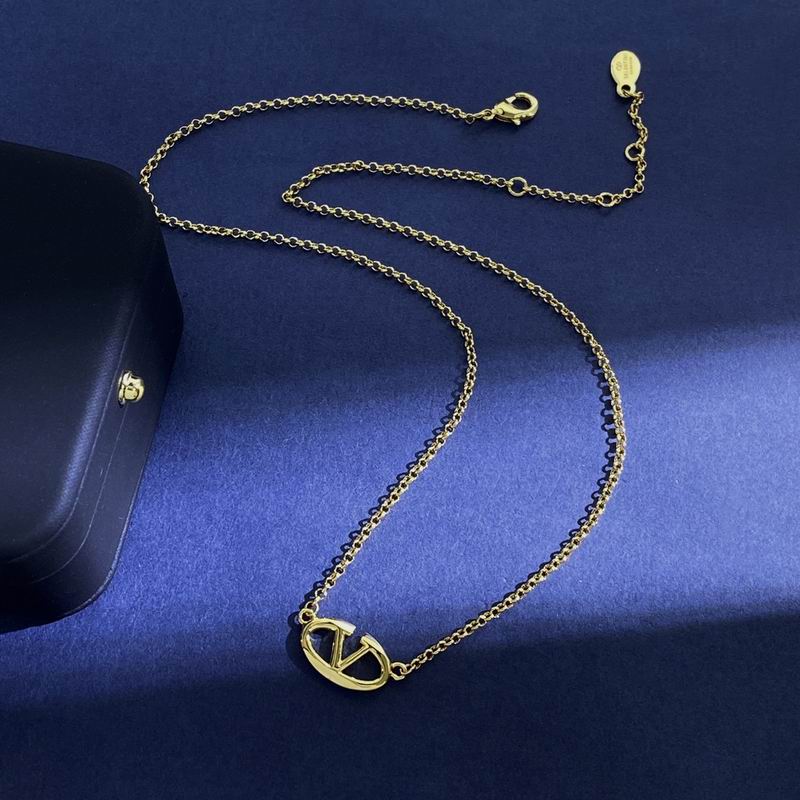 Valentino necklace 05lyx34 (1)