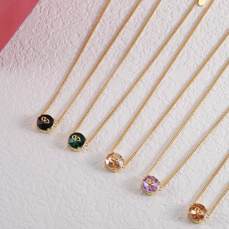 Valentino necklace 06lyx35 (3)