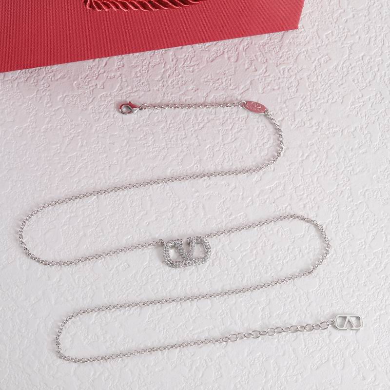 Valentino necklace 06lyx36 (3)