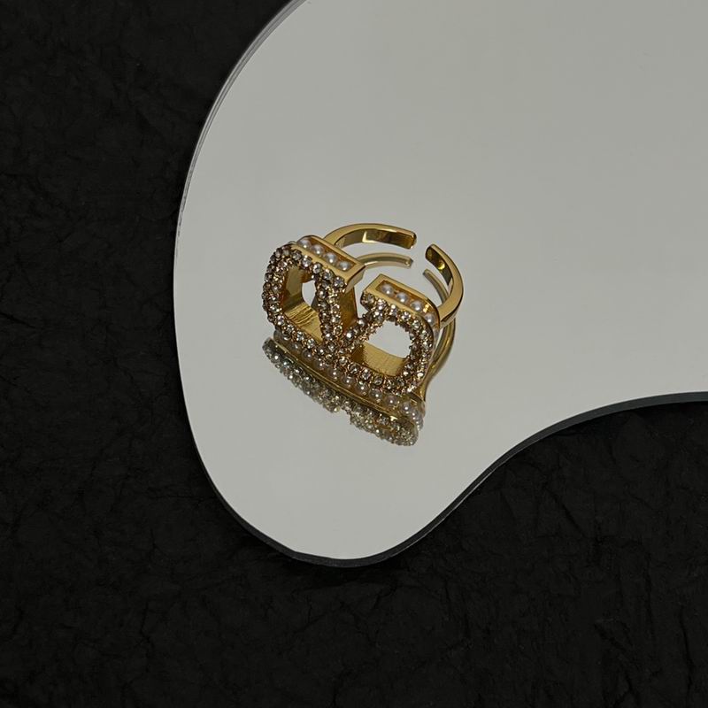 Valentino ring 05lyx14 (1)