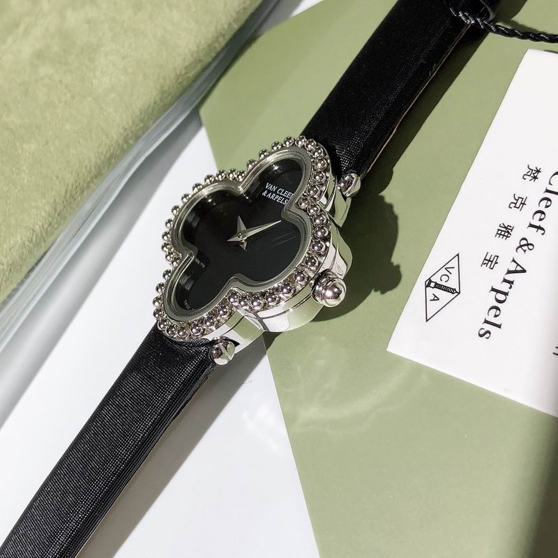 Van Cleef Arpels 29.3mm 34 (12)