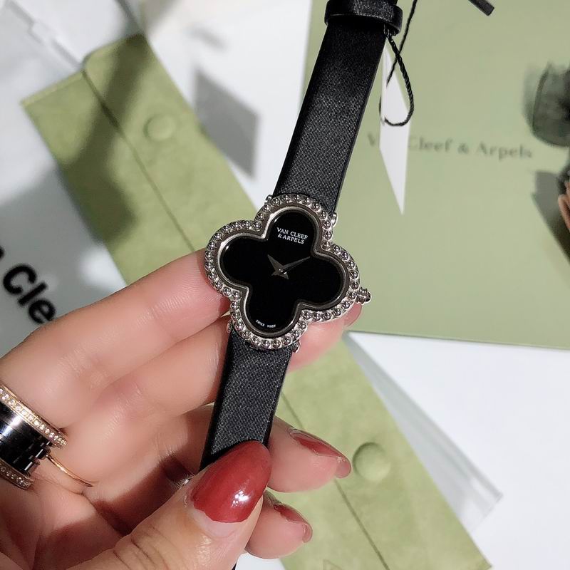 Van Cleef Arpels 29.3mm 34 (13)