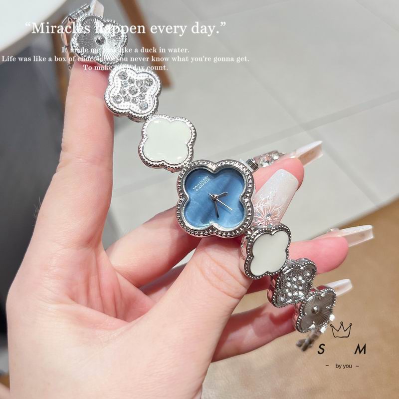 Van Cleef Arpels watch (10)