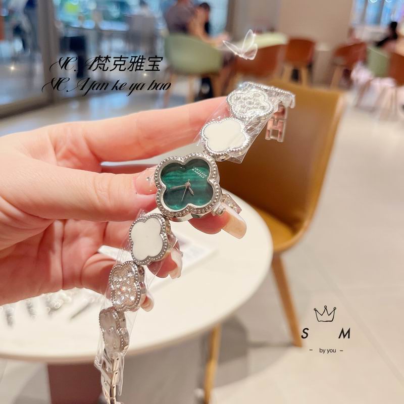 Van Cleef Arpels watch (17)