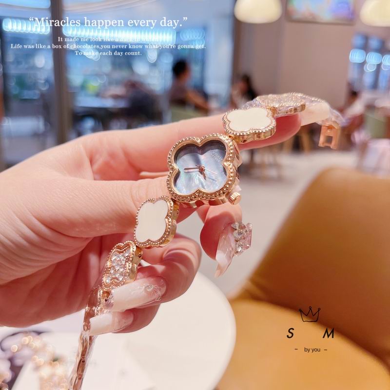 Van Cleef Arpels watch (21)