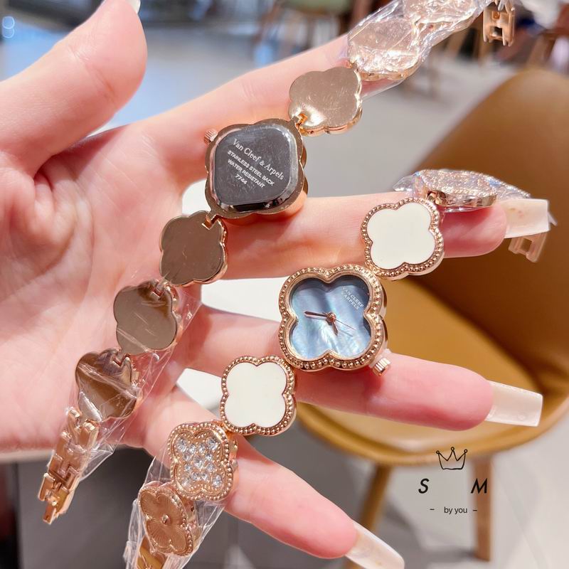 Van Cleef Arpels watch (22)