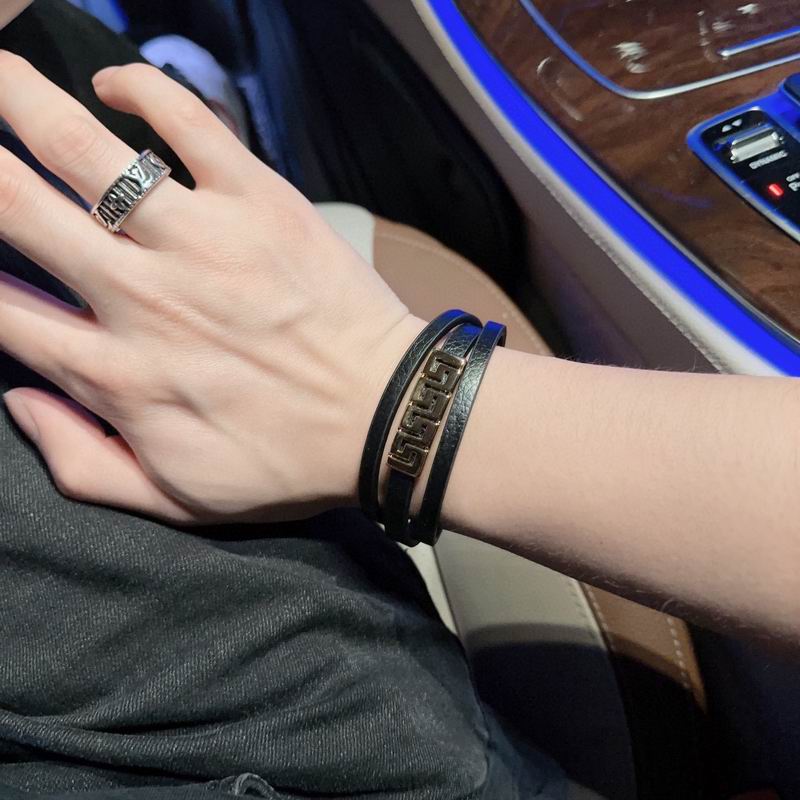 Versace bracelet 03lyx40 (8)