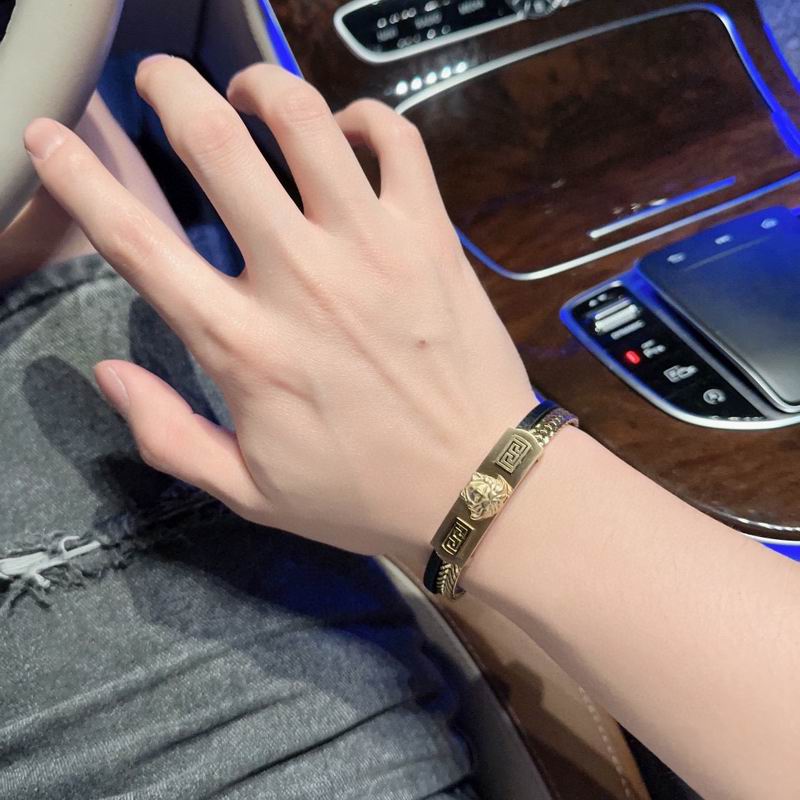 Versace bracelet 04lyx45 (7)