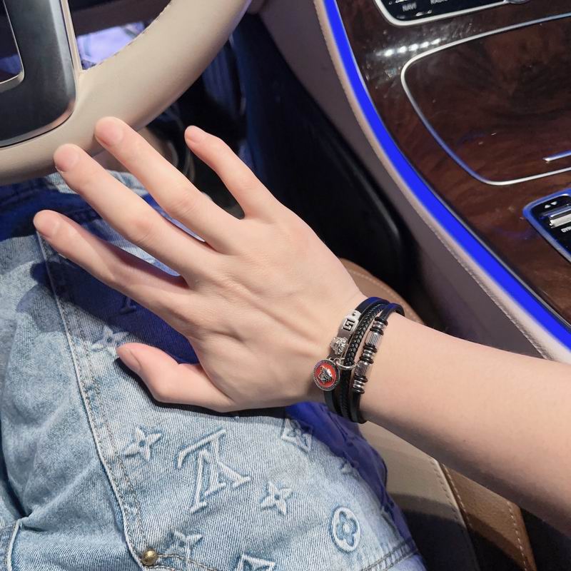 Versace bracelet 04lyx48 (3)