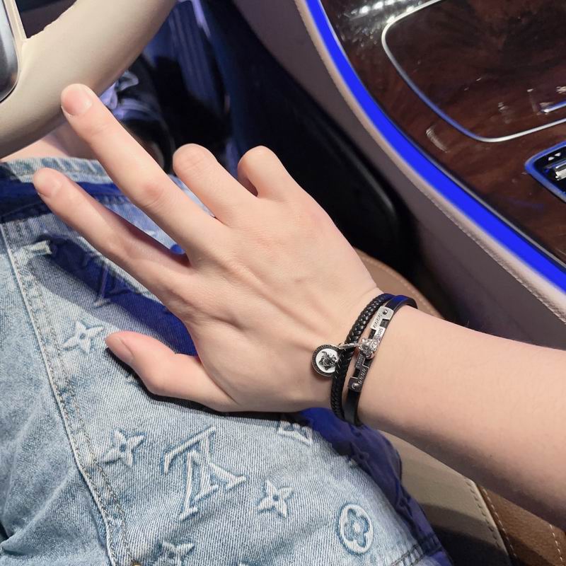 Versace bracelet 04lyx49 (9)