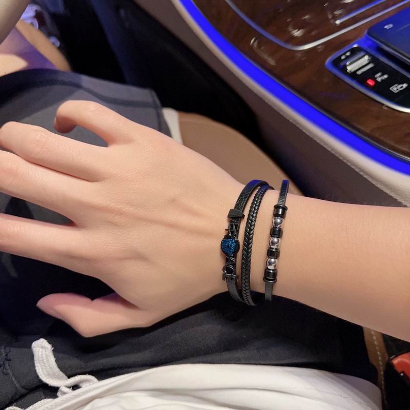 Versace bracelet 04lyx57 (9)