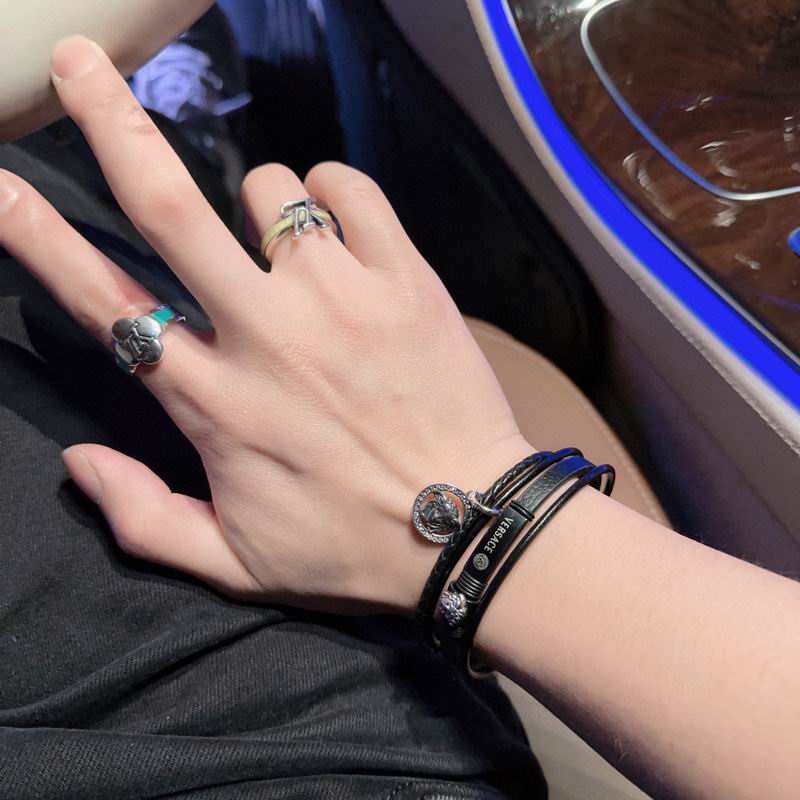 Versace bracelet 04lyx60 (8)