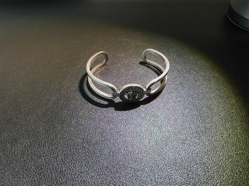 Versace bracelet 05lyx65 (10)