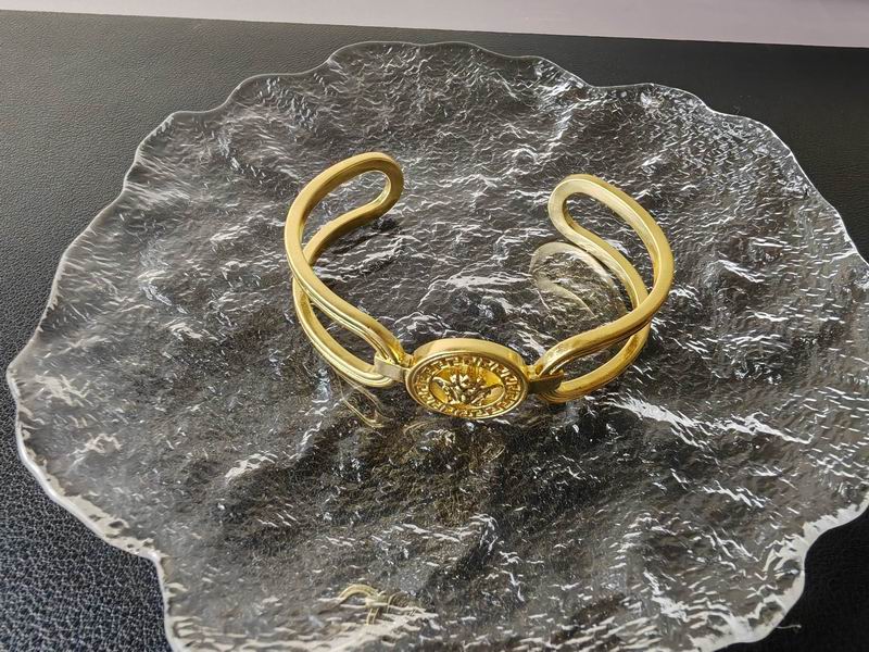 Versace bracelet 05lyx65 (7)