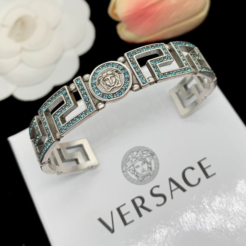 Versace bracelet 05lyx67 (1)
