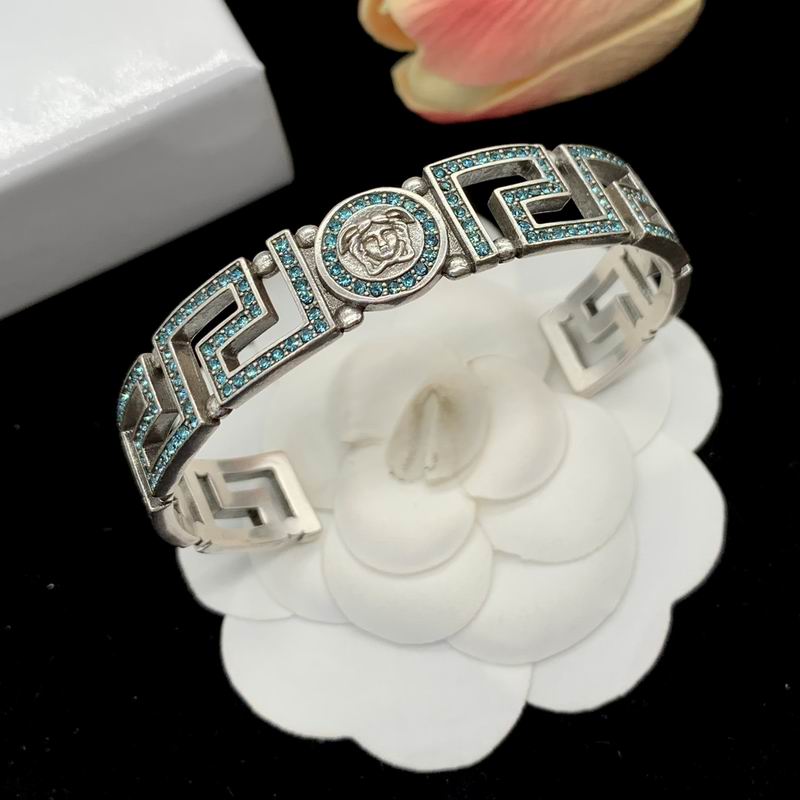 Versace bracelet 05lyx67 (6)