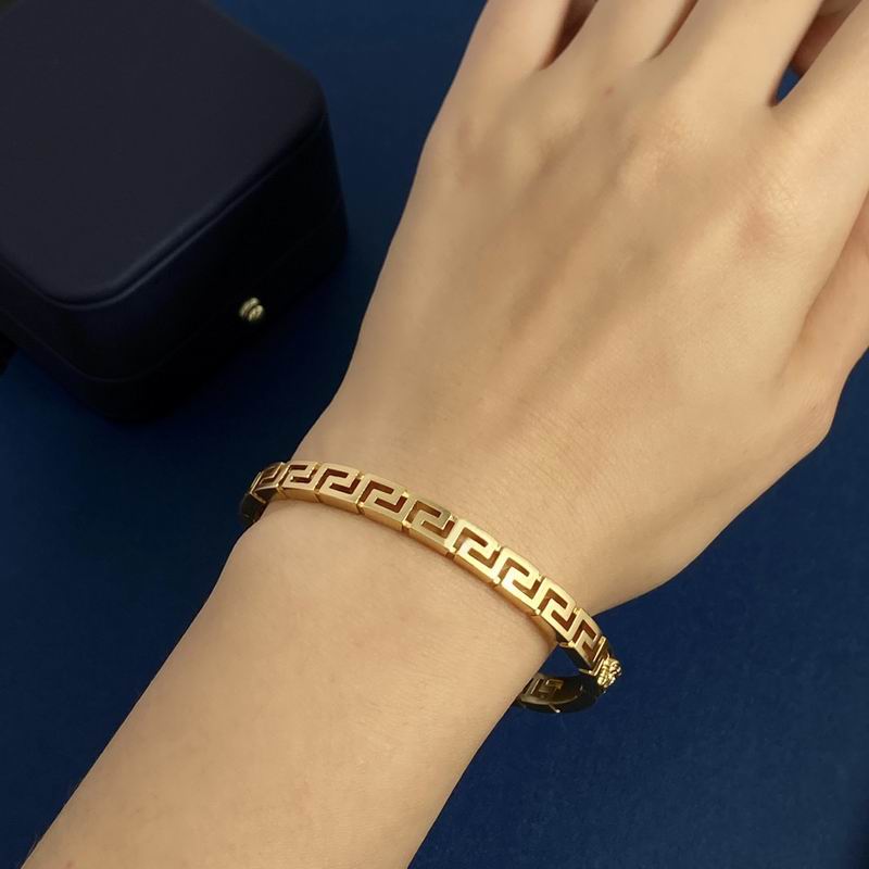 Versace bracelet 05lyx80 (4)