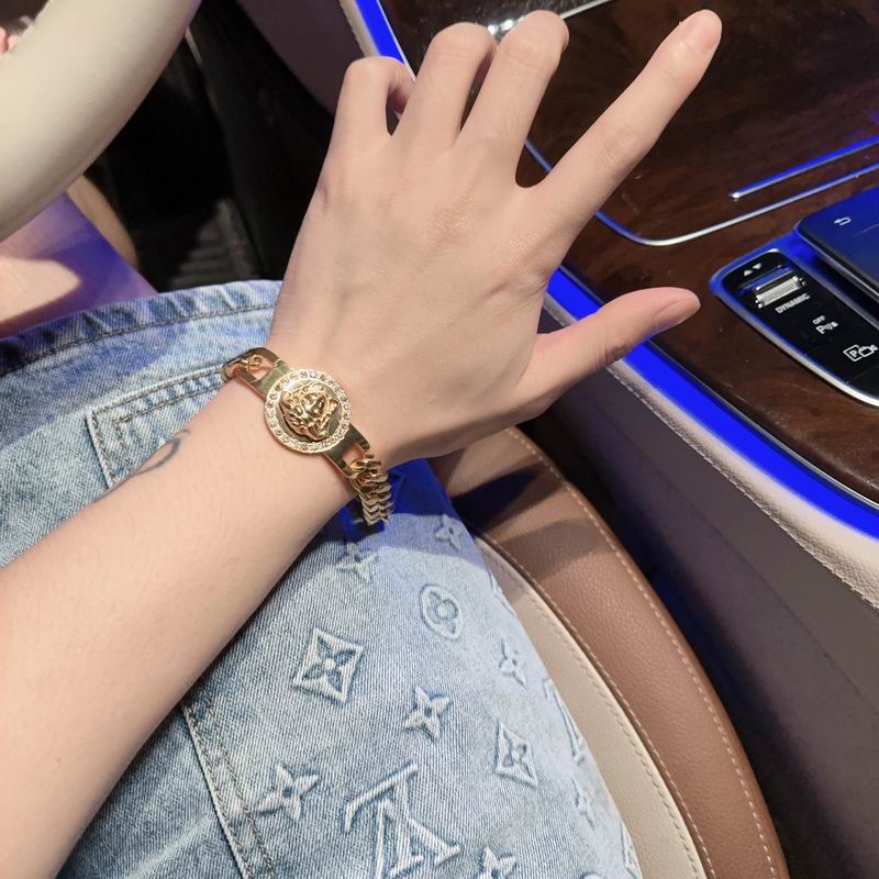 Versace bracelet 05lyx87 (4)