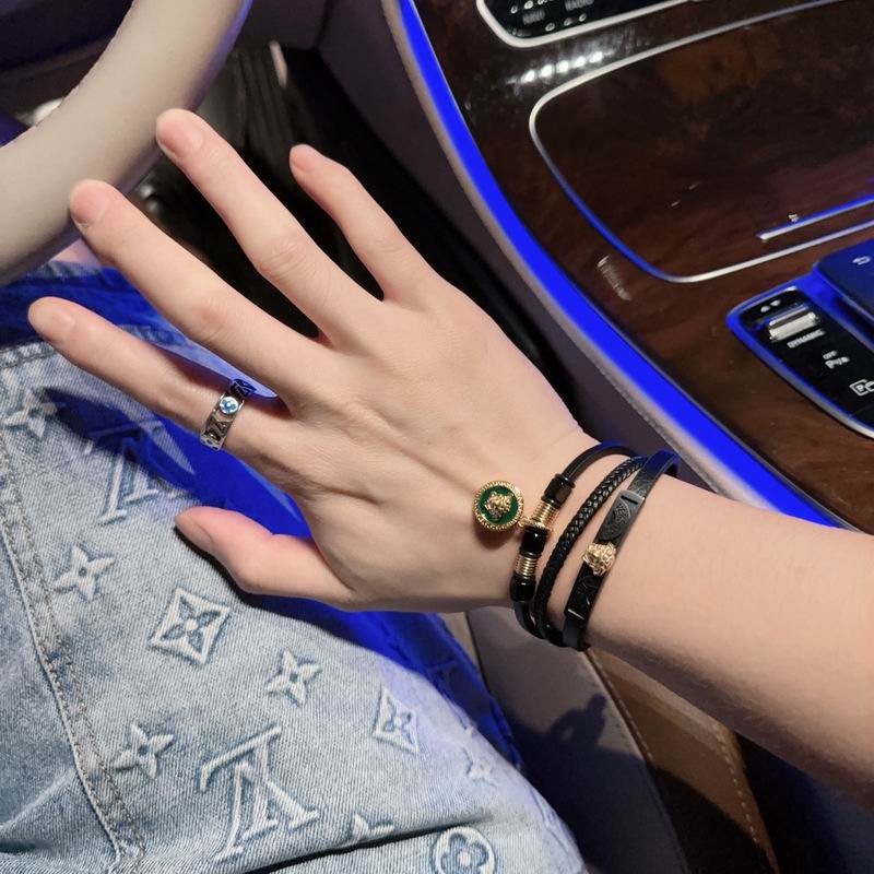 Versace bracelet 06lyx101 (4)