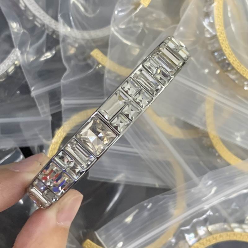 Versace bracelet 06lyx94 (1)