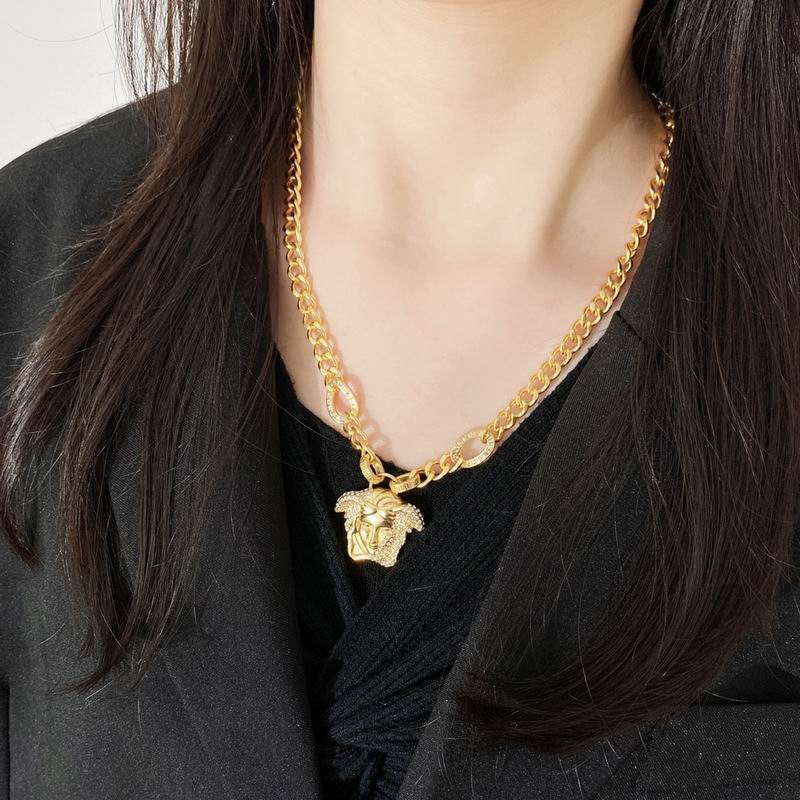 Versace necklace 04lyx13 (1)