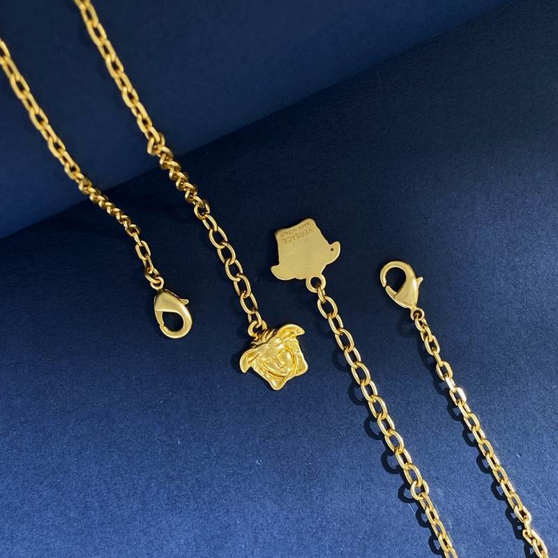 Versace necklace 05lyx24 (8)
