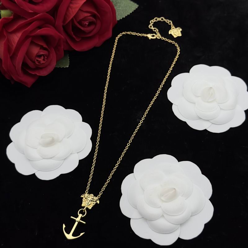 Versace necklace 06lyx33 (2)